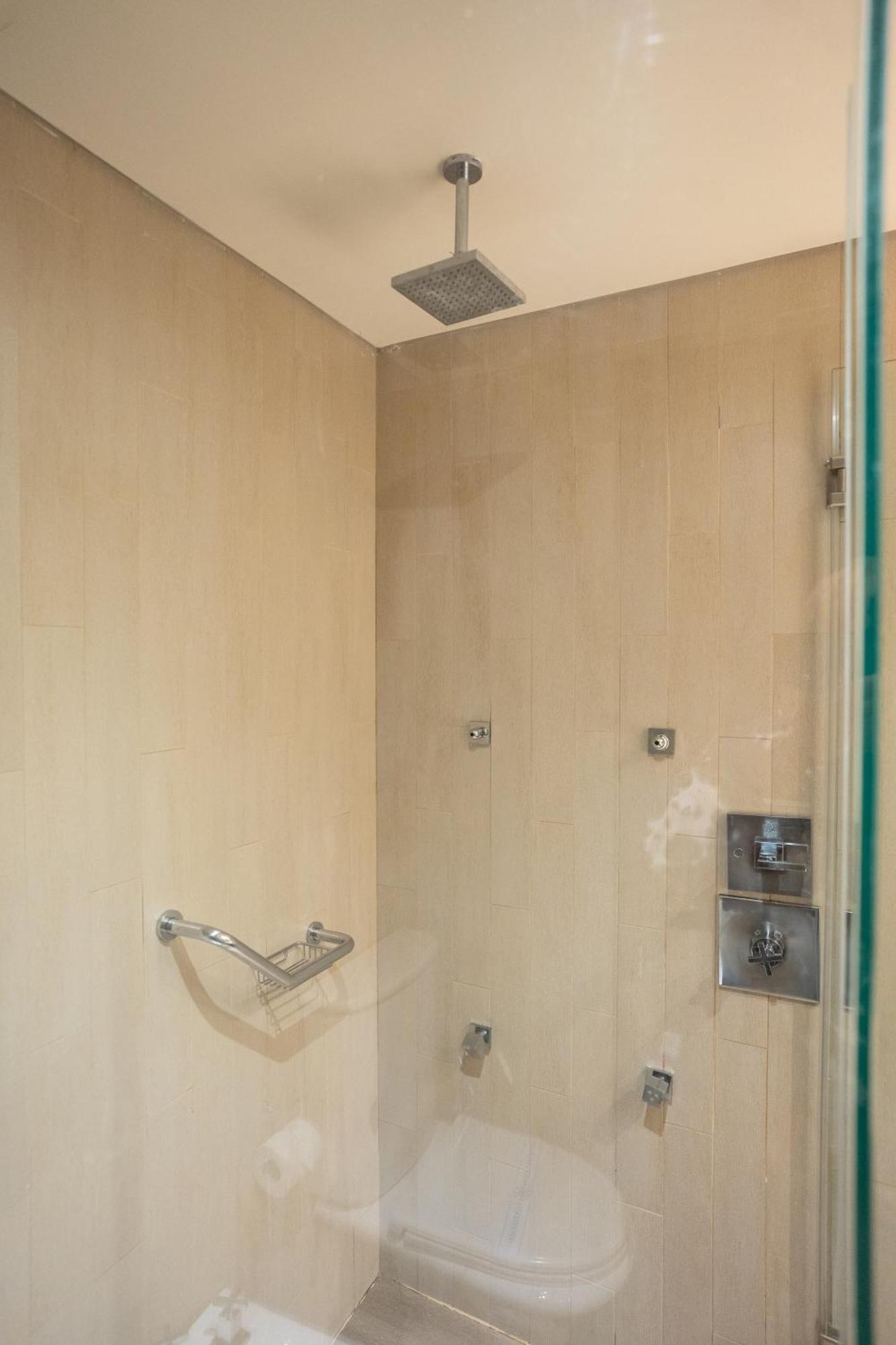 Hotel Bariloche Suites ภายนอก รูปภาพ
